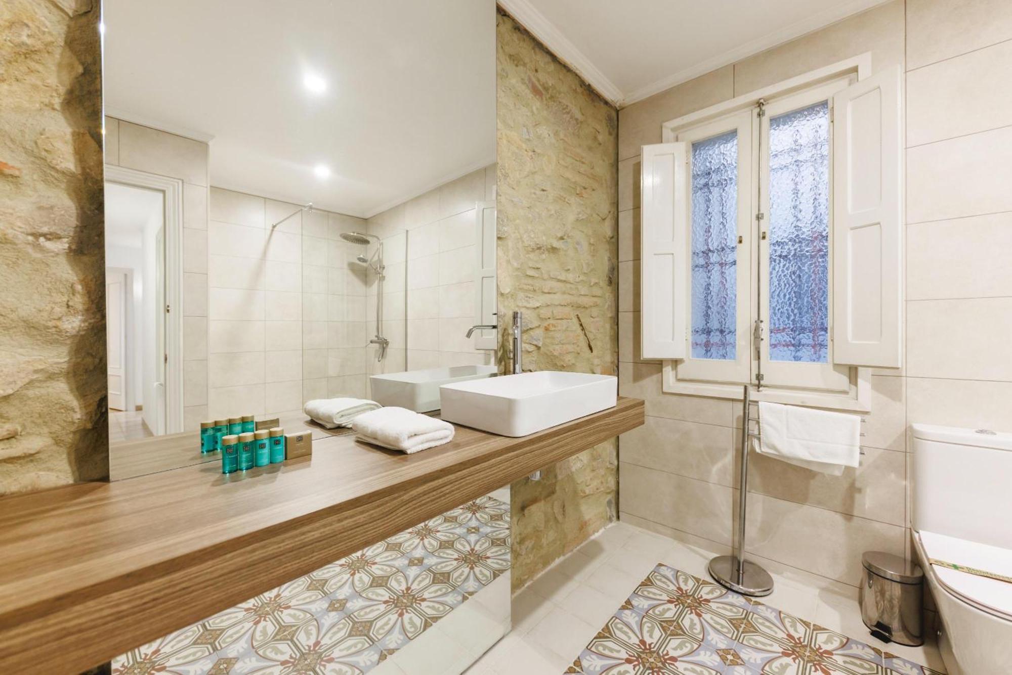 Bravissimo El Lleó, bright 4-bedroom apartment Girona Exterior foto